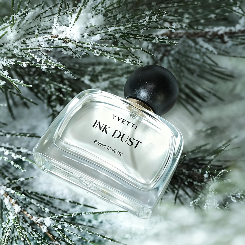Notas amaderadas de cedro, aro - Fragrance Perfume Note reseña y precio